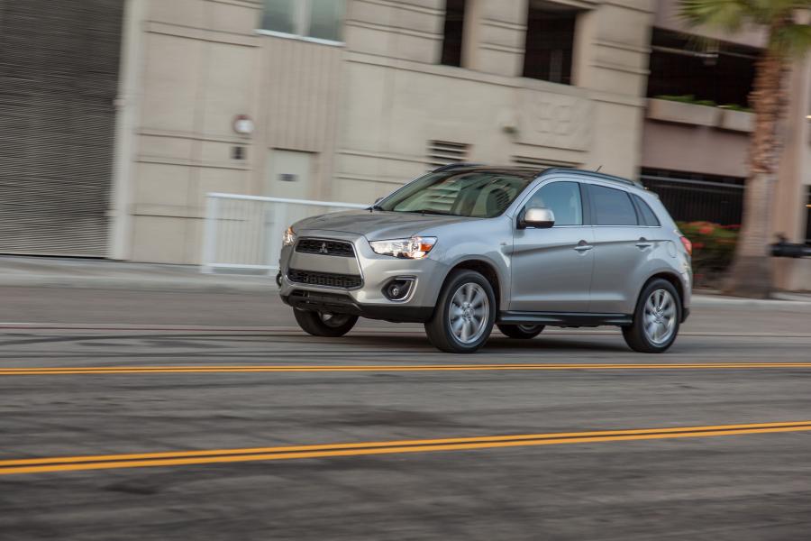  Mitsubishi Outlander Sport 2013 года  (фото 81 из 83)